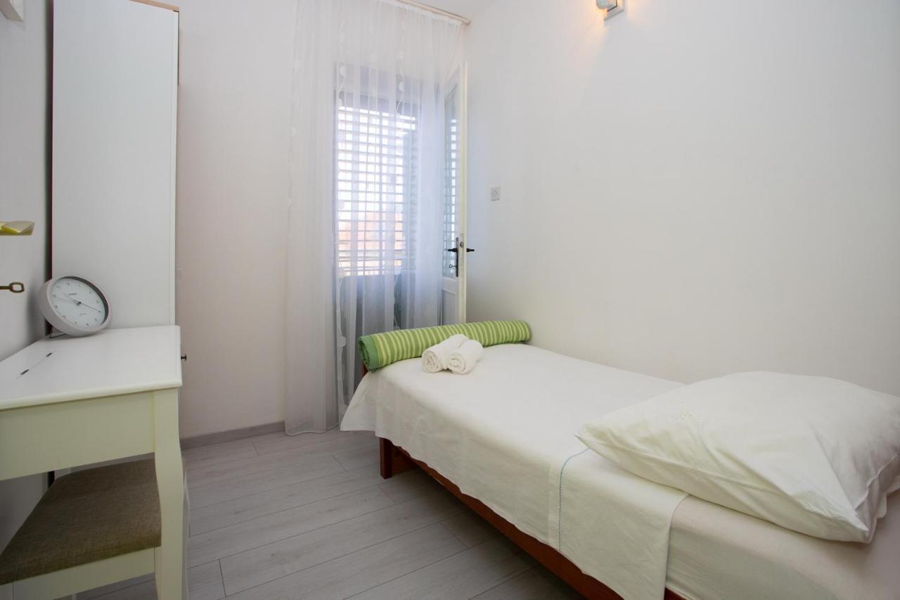 Apartment Nola Подгора Экстерьер фото